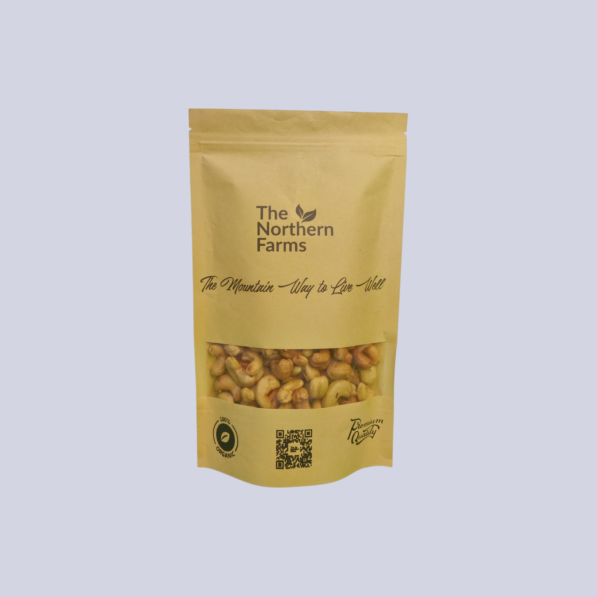 Crunchy roasted cashews nuts ready to eat