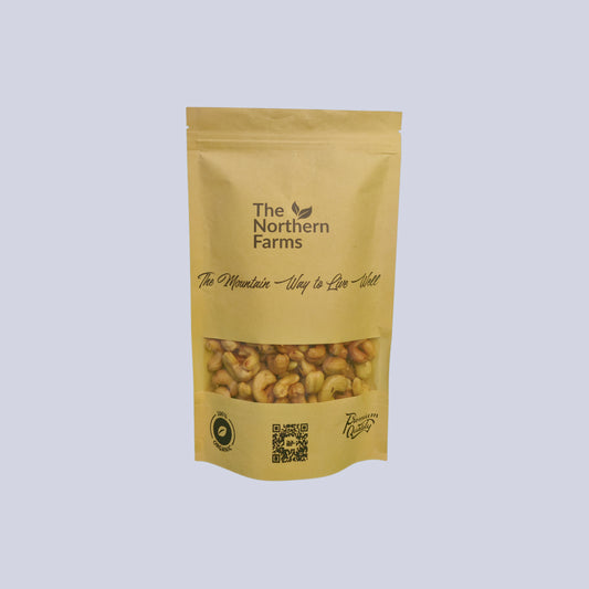 Crunchy roasted cashews nuts ready to eat